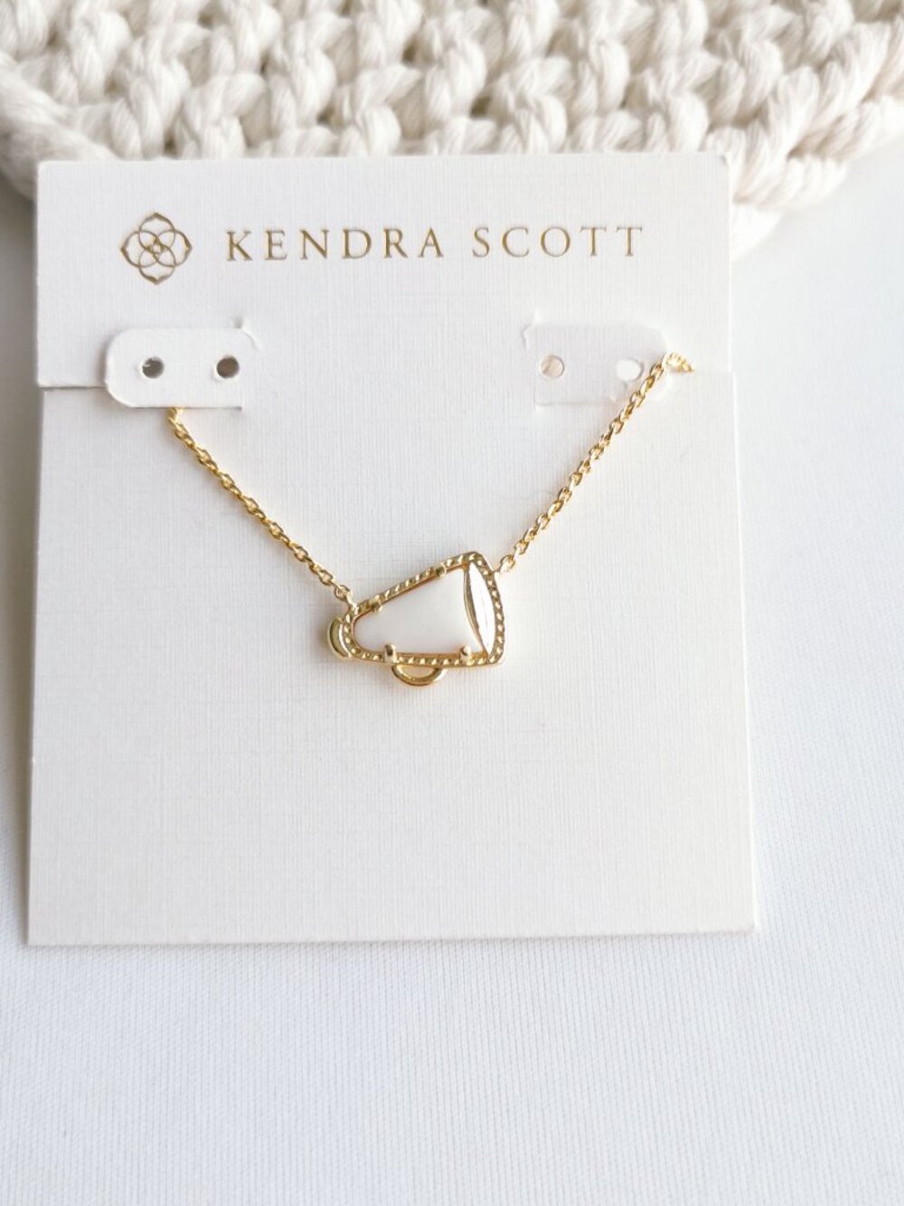 Kendra Scott Cheer Gold White Mother-of-Pearl Pendant Necklace